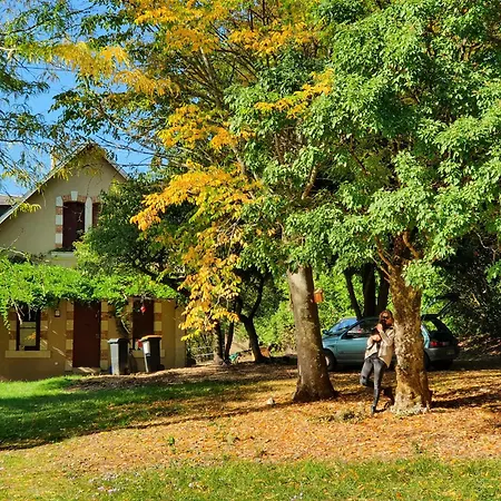 Marcart, Sur Le Sentier Du Miosson Benoit 山林小屋 Saint-Benoît-des-Ondes